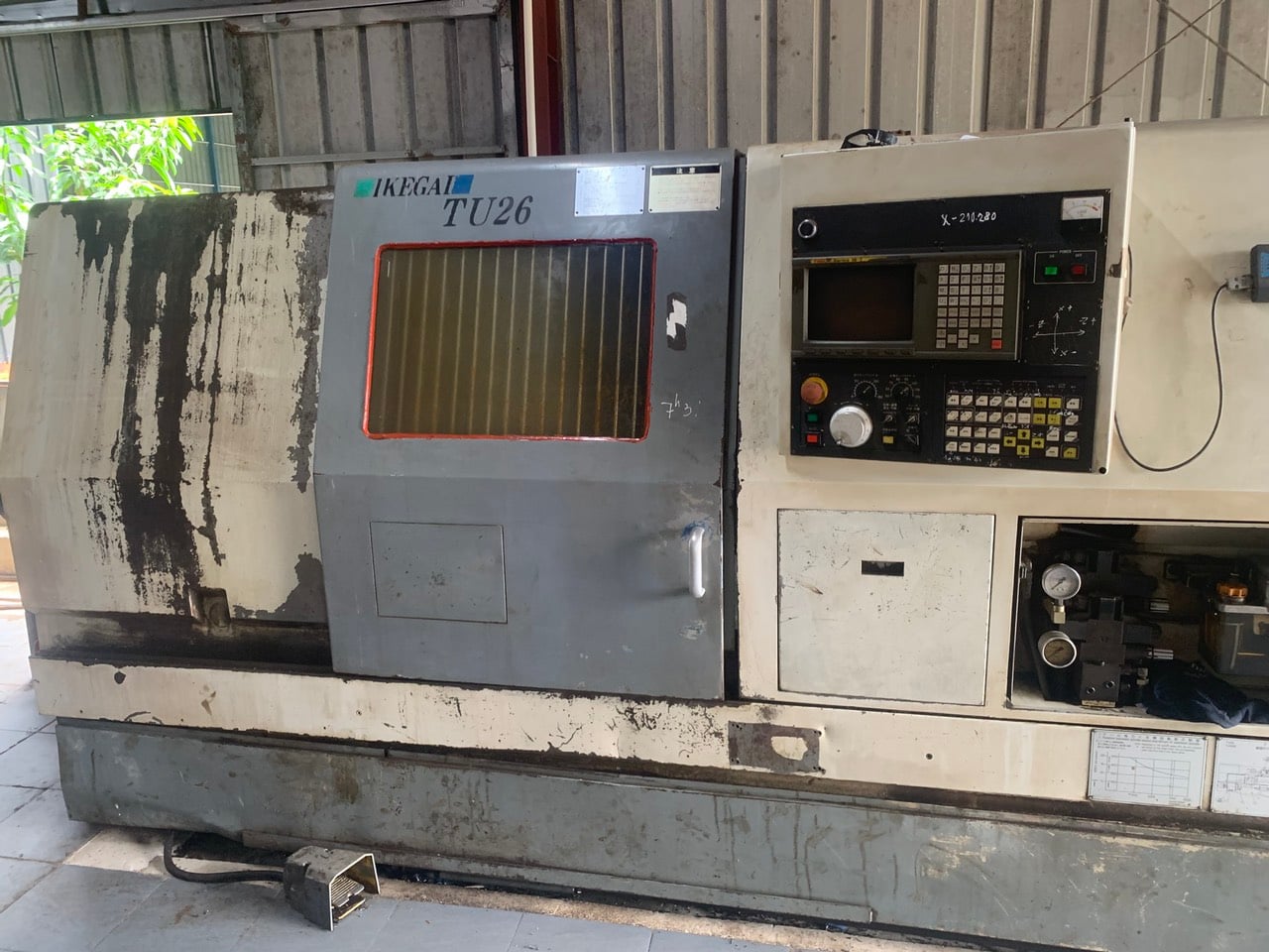 CNC lathe machine 2